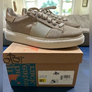 Women’s OTBT casual sneakers